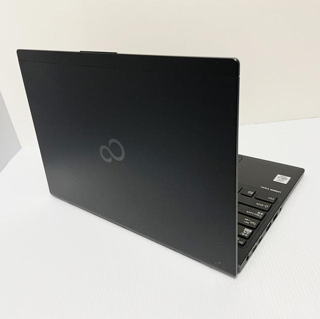 富士通LIFEBOOK U9310★Win11&バッテリー4時間半★超薄型軽量！