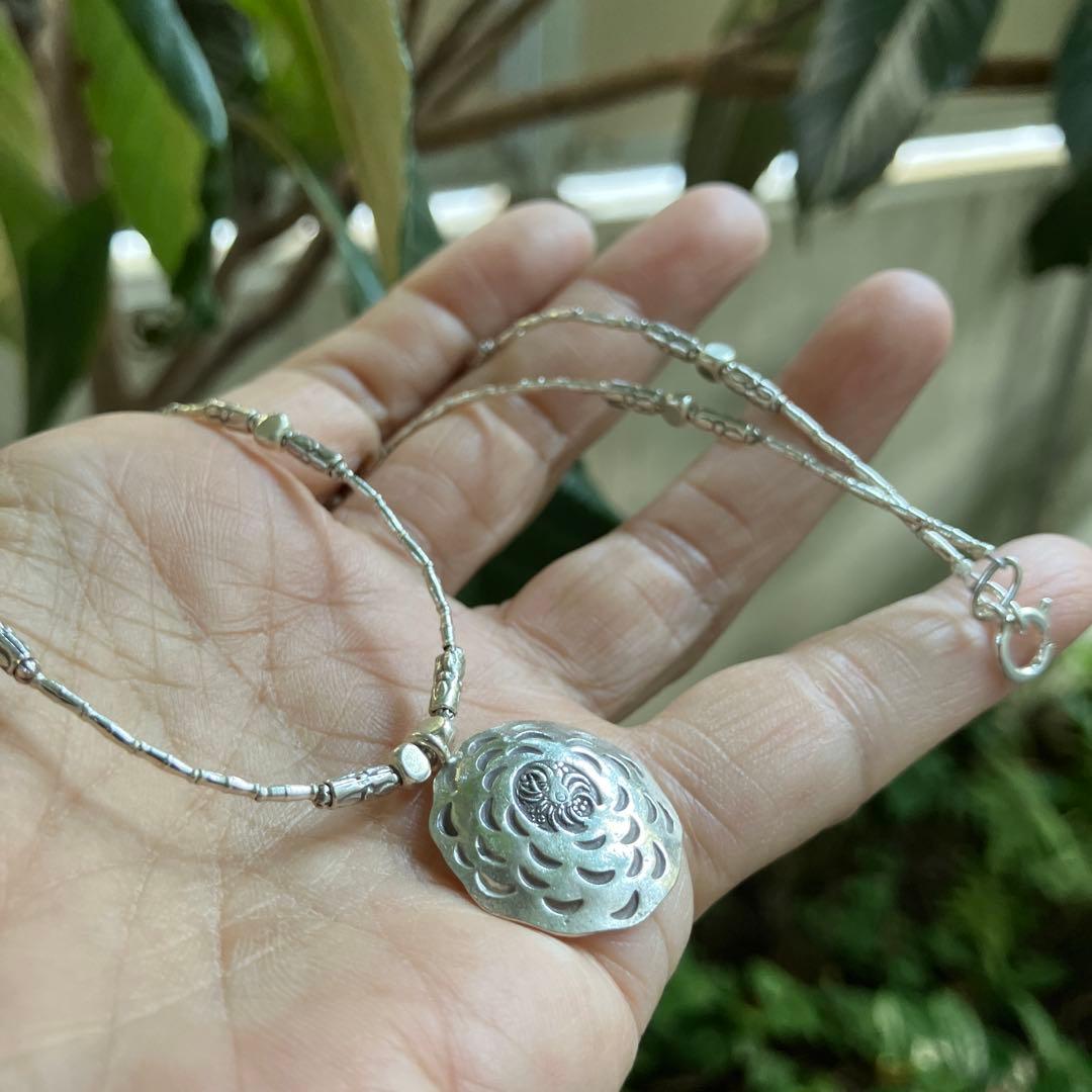 カレンシルバー　蜘蛛のモチーフ　トライバル・ペンダントチョーカー