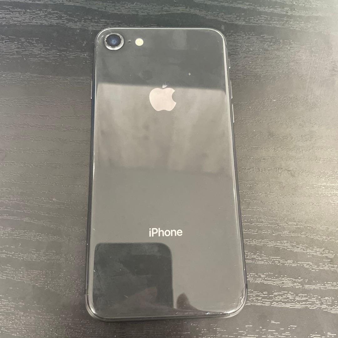 Apple iPhone 8 64GB スペースグレイ