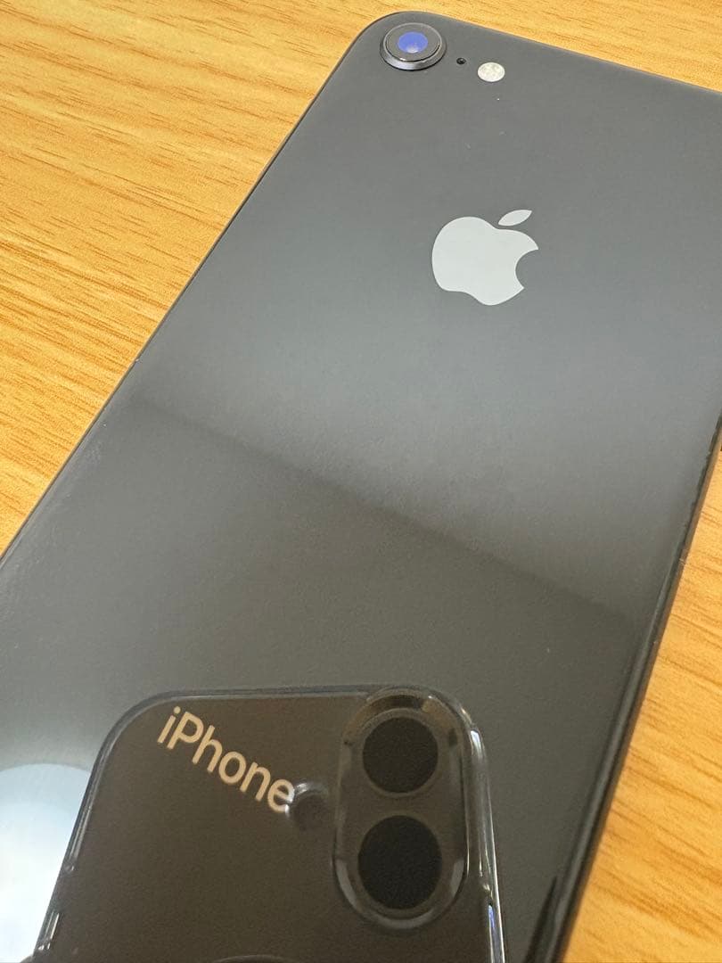 Apple iPhone8 256GB 美品 SIMフリー スペースグレイ