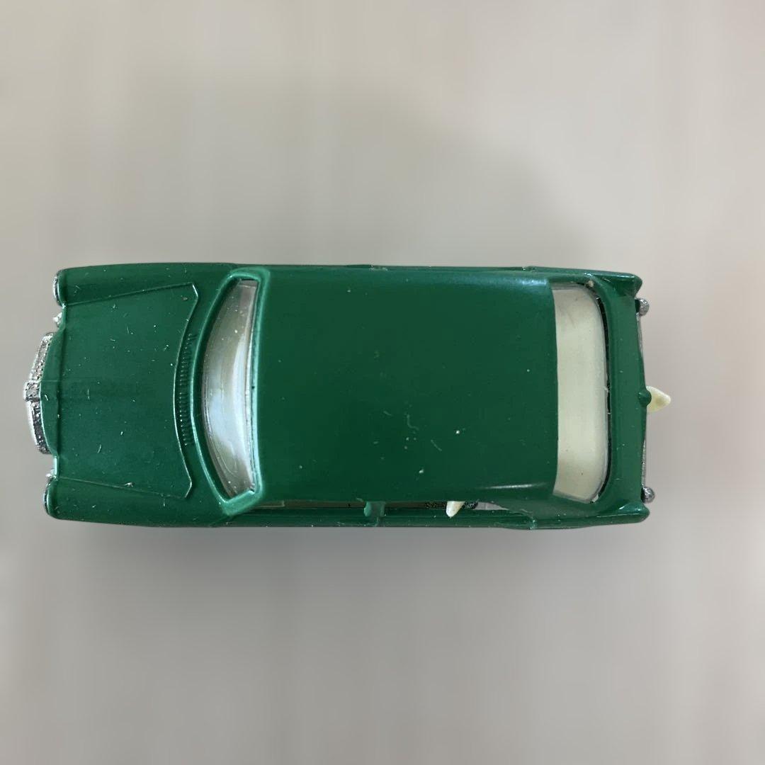 ミニカー　マッチボックス　64 MG.1100