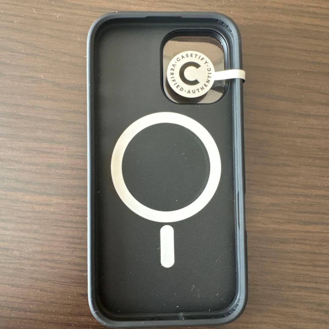 CASETIFY iPhone16のスマホケース　ミラー