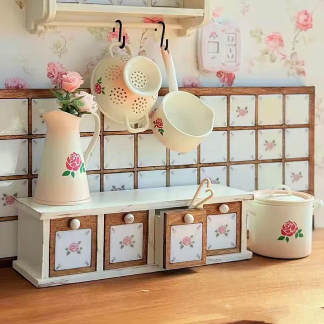 ミニチュア　キッチン家具　引き出し収納　マニーローズ　ドールハウス　1/6