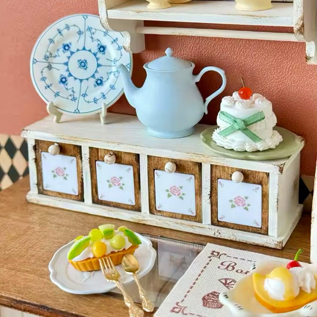 ミニチュア　キッチン家具　引き出し収納　マニーローズ　ドールハウス　1/6