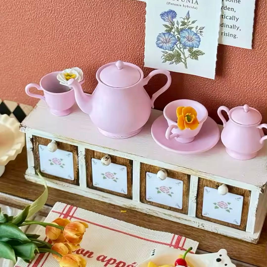 ミニチュア　キッチン家具　引き出し収納　マニーローズ　ドールハウス　1/6