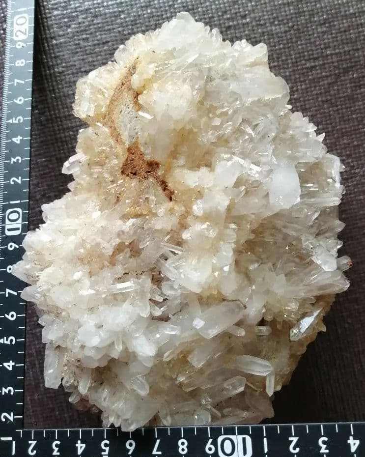 水晶クラスター　1.75kg ーt674