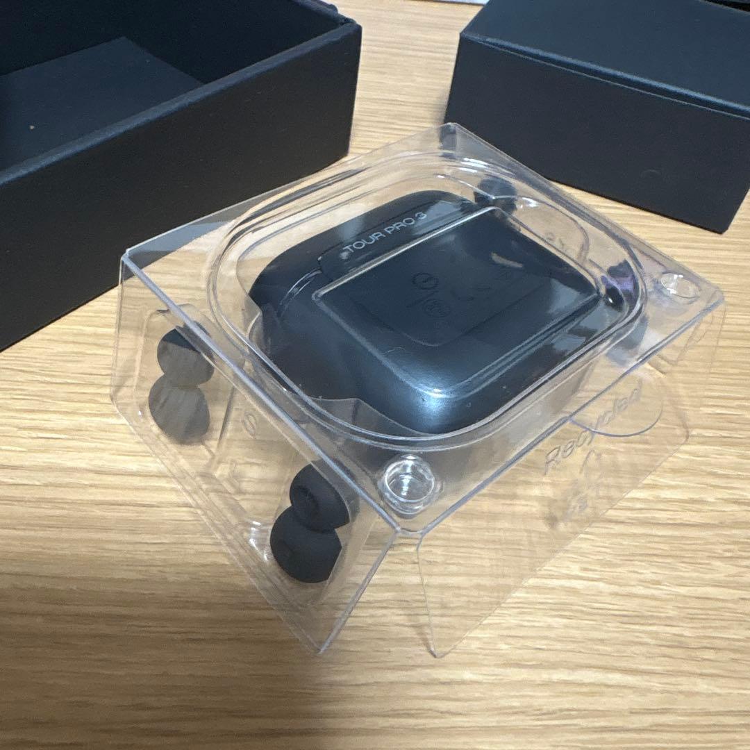 JBL TOUR PRO 3ワイヤレスイヤホン 美品