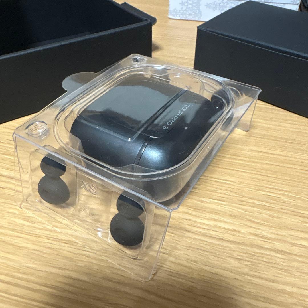 JBL TOUR PRO 3ワイヤレスイヤホン 美品