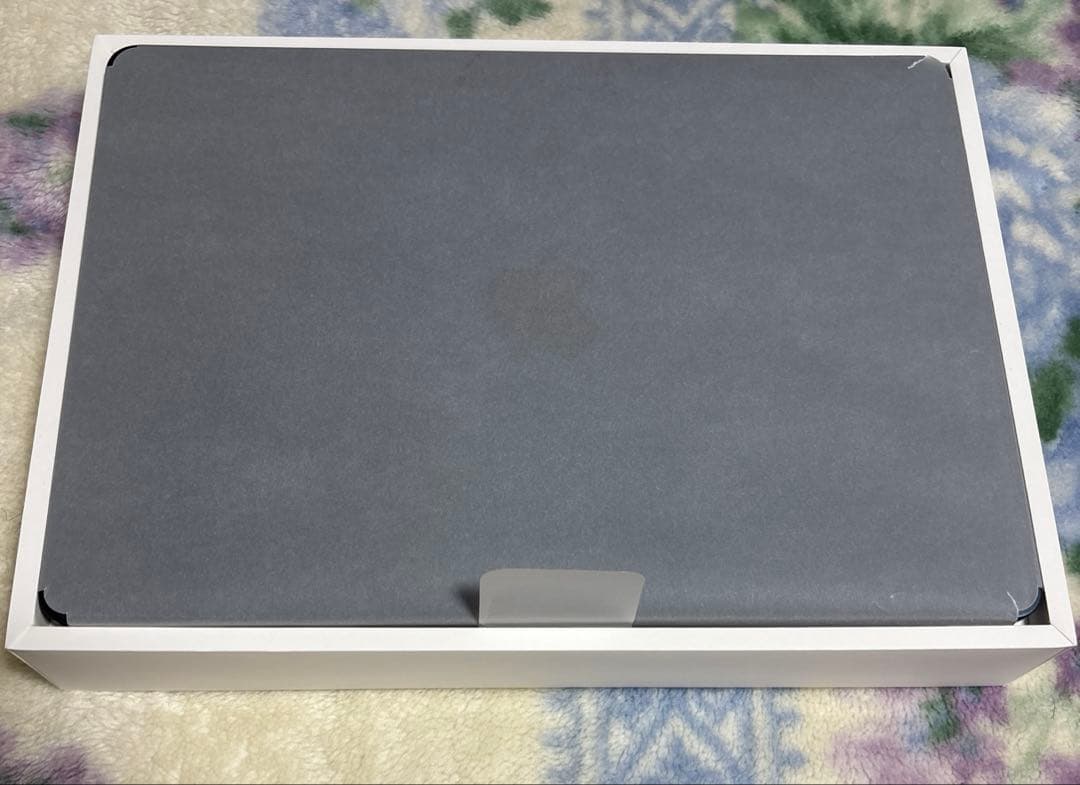 こう MacBook Air M3 2024 13インチ 8GB 256G