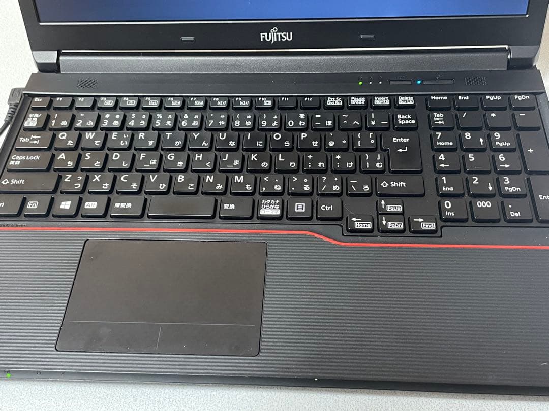 SSD i3搭載 Win11 ノートPC 富士通 (E1061