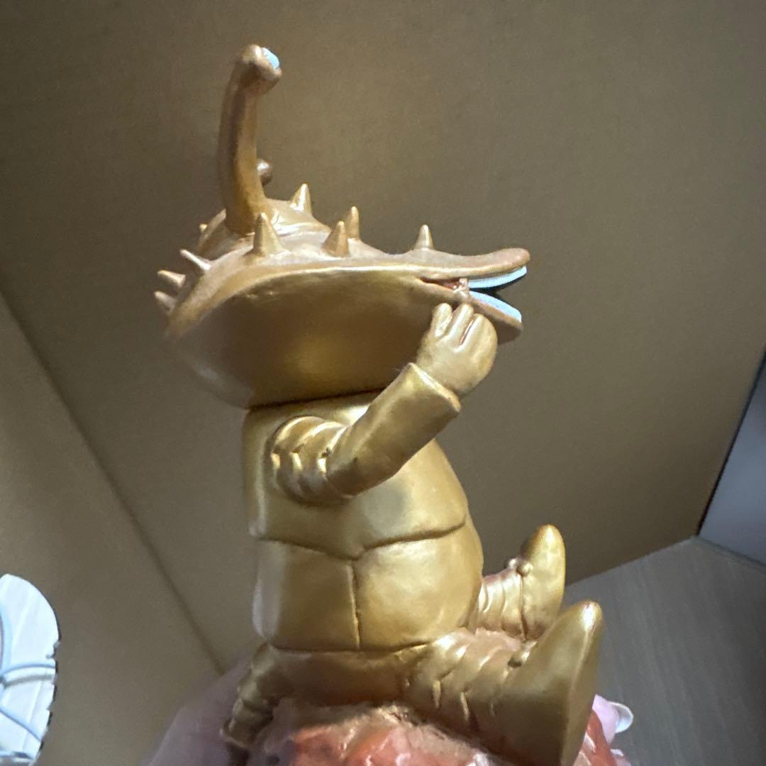 カネゴン　MARMIT 円谷プロ