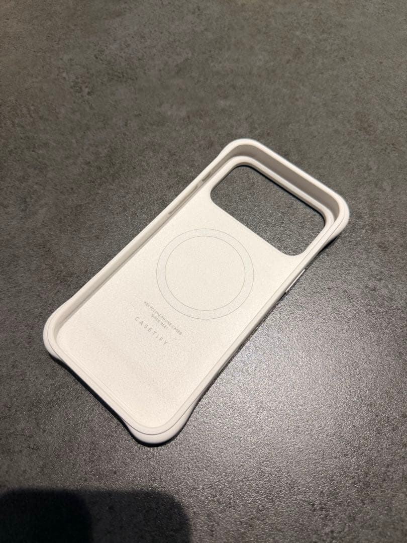 casetify iPhone17 pro maxホワイト ウェーブ