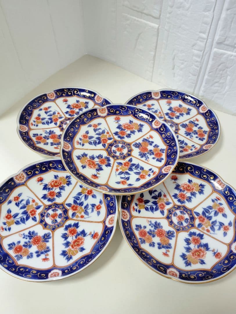 美濃焼　庫山窯　大鉢と古伊万里　金彩牡丹菊銘々皿　5枚