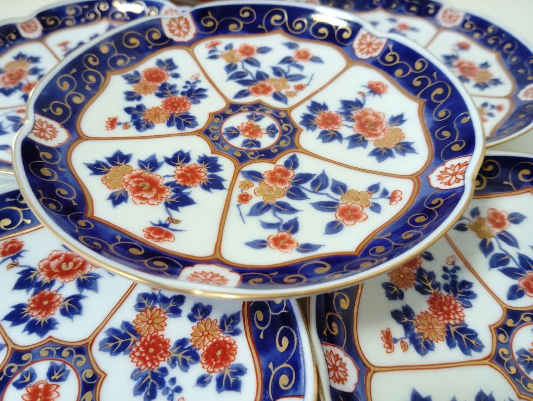 美濃焼　庫山窯　大鉢と古伊万里　金彩牡丹菊銘々皿　5枚