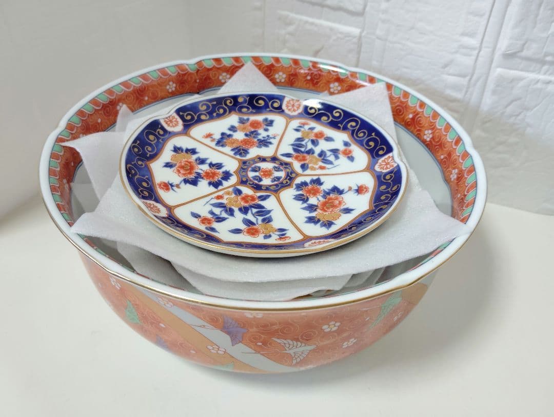 美濃焼　庫山窯　大鉢と古伊万里　金彩牡丹菊銘々皿　5枚