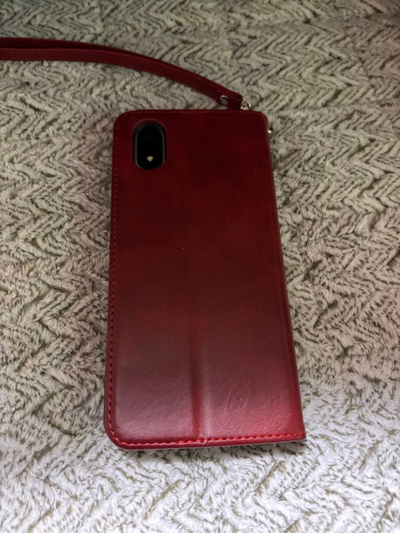 ワイモバイル　簡単スマホ4 シルバー ケース付き