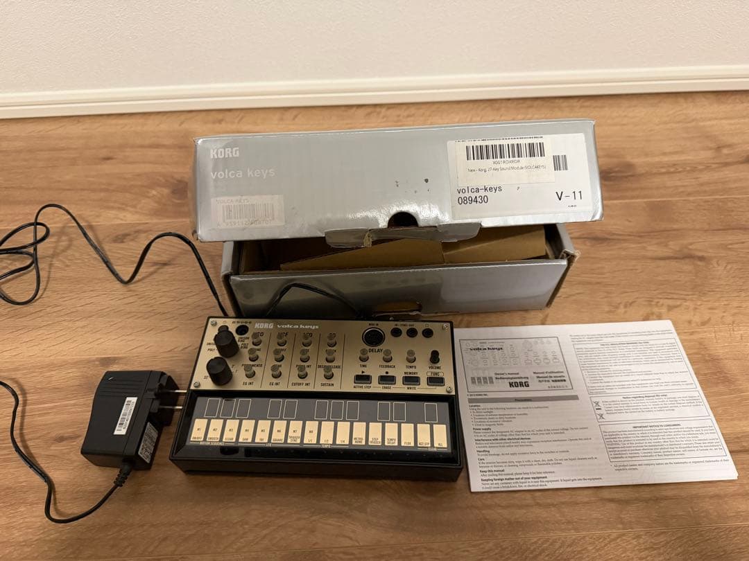 KORG Volca Keys・アナログ シンセサイザー・ACアダプター付き