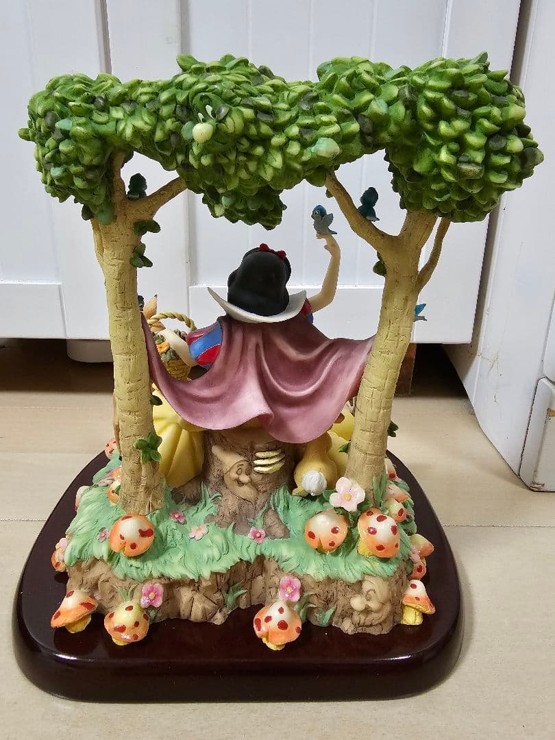 白雪姫　ディズニー　置物　オブジェ　フィギュア　Disney 　小人　プリンセス