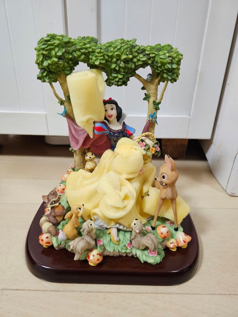 白雪姫　ディズニー　置物　オブジェ　フィギュア　Disney 　小人　プリンセス