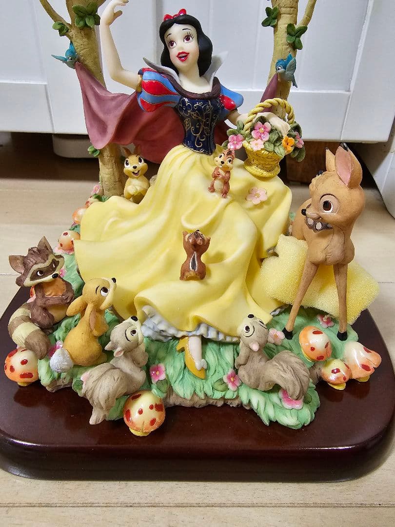 白雪姫　ディズニー　置物　オブジェ　フィギュア　Disney 　小人　プリンセス