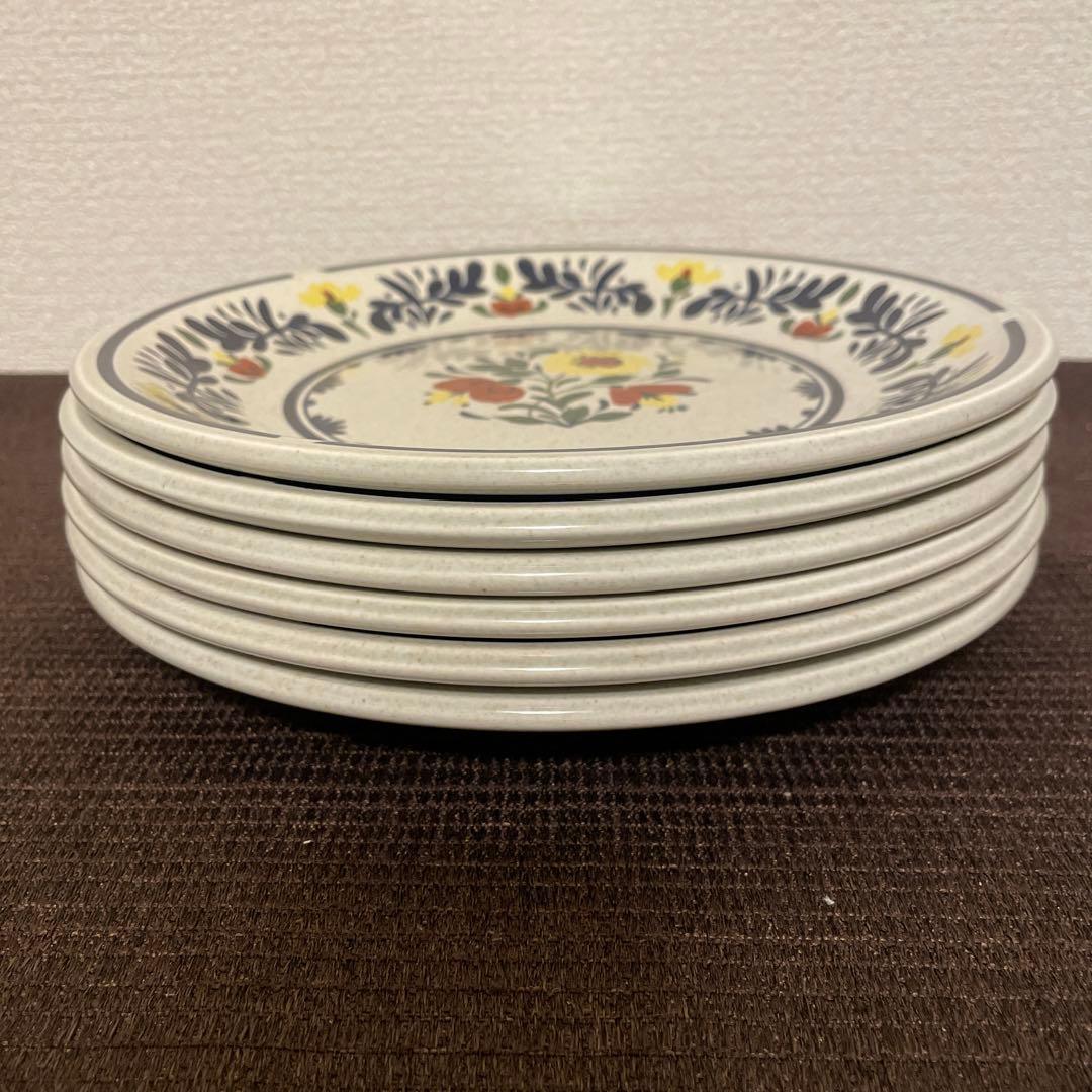 ウェッジウッド　ブルトン　ディナープレート　22.5cm