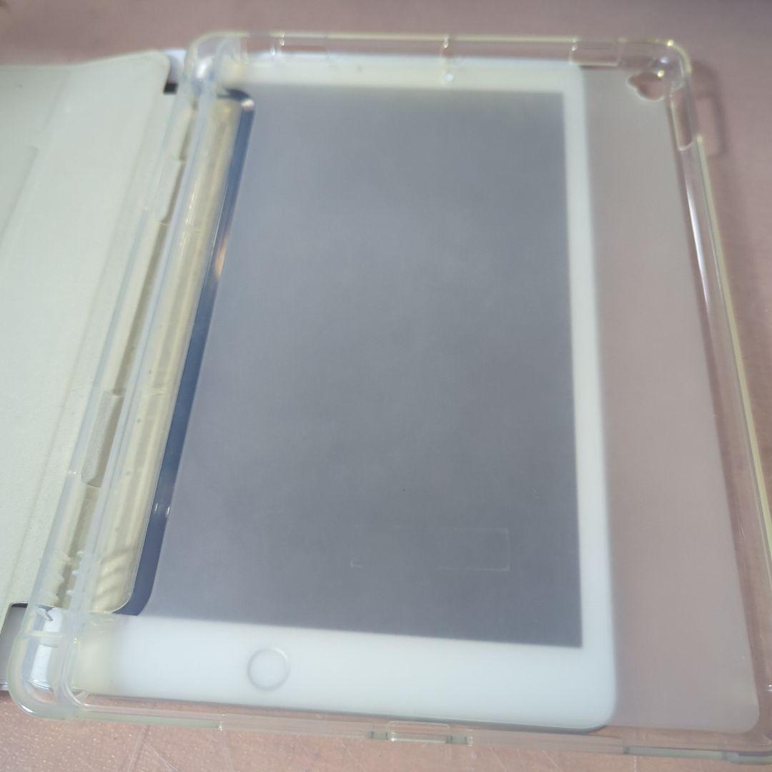 Apple iPad 第7世代 32GB Wi-Fi　本体　カバー付