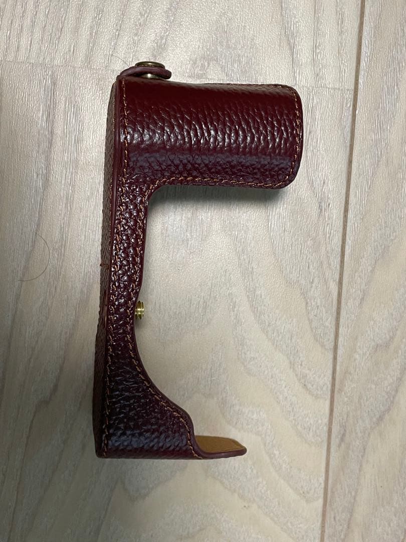 OLIMPAS　PEN オリンパス　E-P7 ボディとカメラジャケット