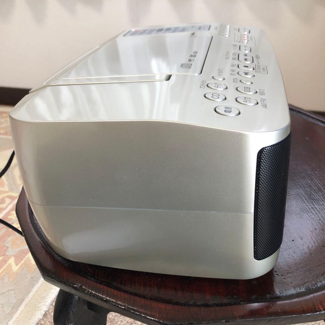 TOSHIBA CDラジカセ SD USB TYーCDX9 2019年　稼働品
