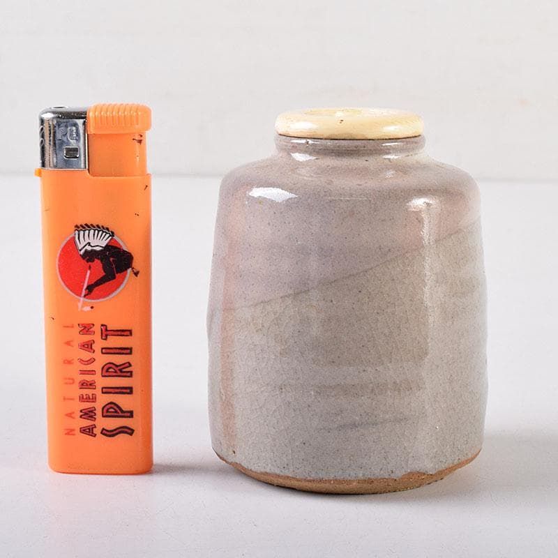 茶道具　萩焼　天寵山　七代　兼田三左エ門造　肩衝茶入　仕覆付　共箱　V　8140