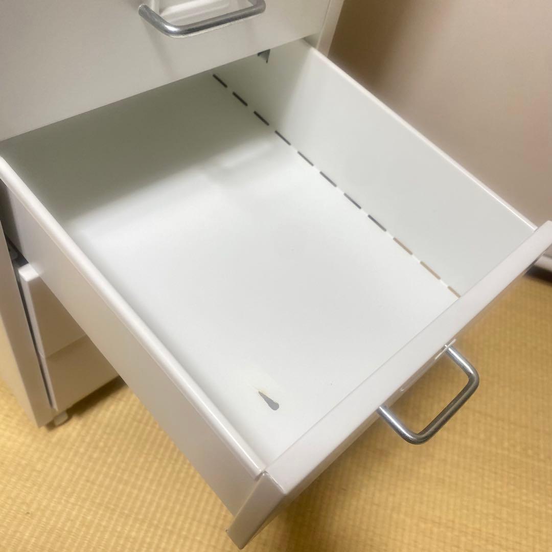 値下げ不可　廃盤品　IKEA HELMER ホワイト 6段　キャビネット　ワゴン