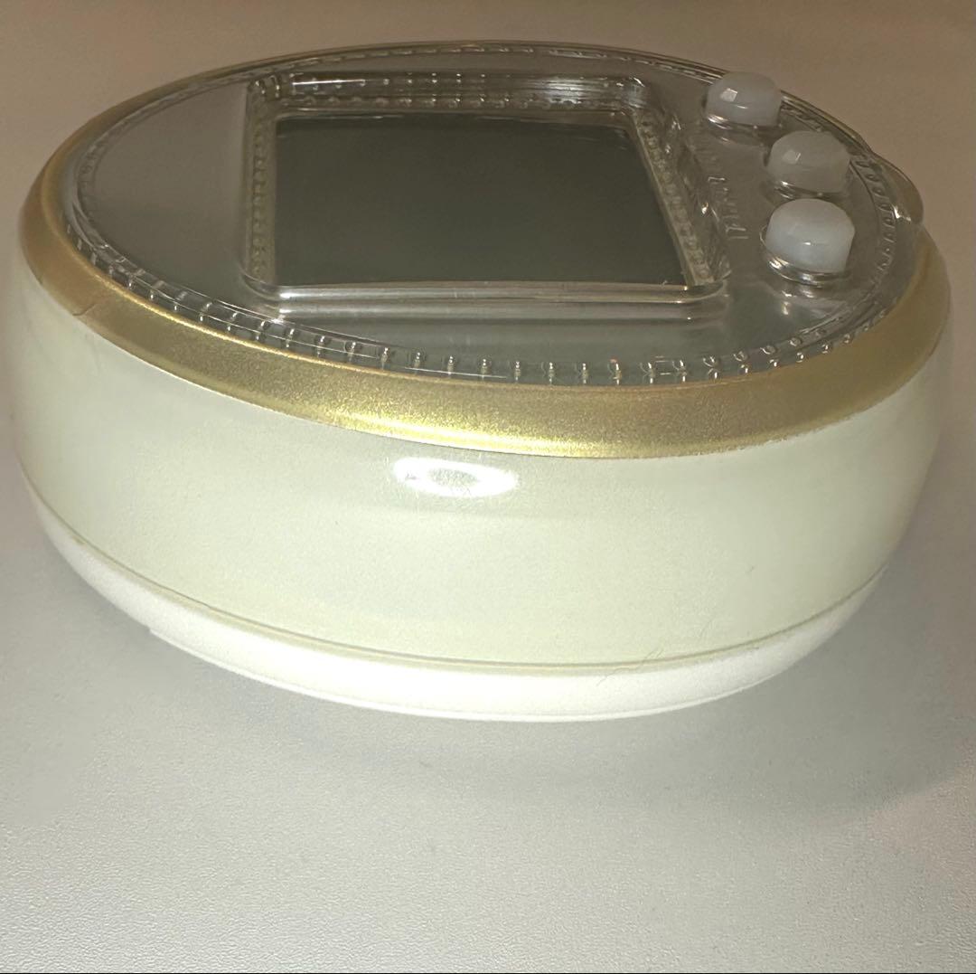 たまごっち 4U ホワイト 美品 動作確認済