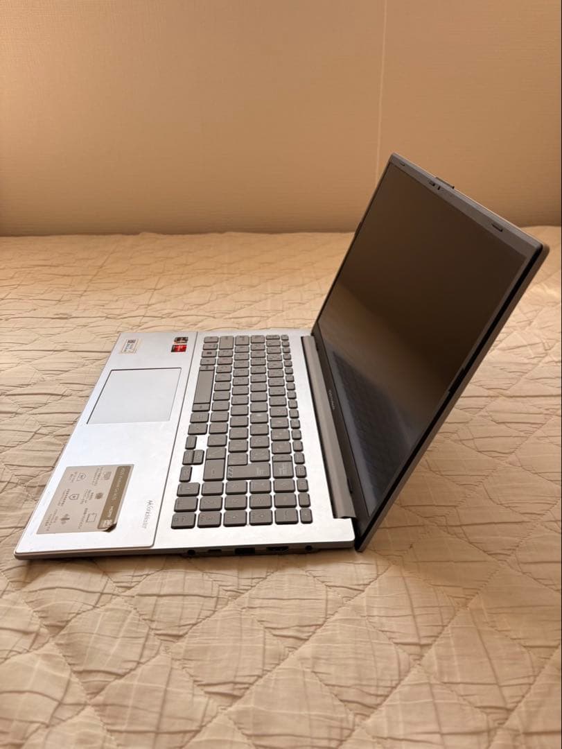 Windowsノート本体 ASUS Vivobook Go 15 E1504FA