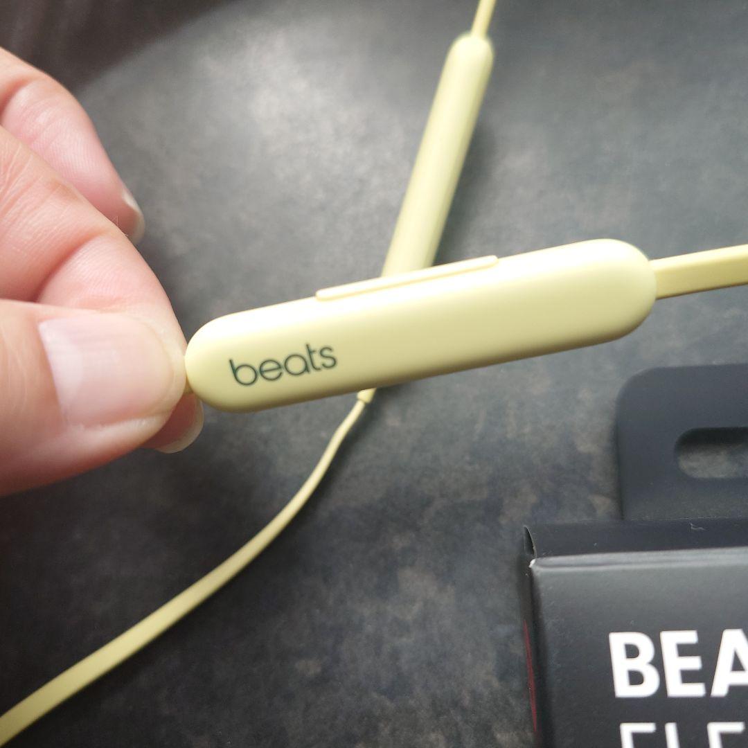 Beats Flex ワイヤレスイヤフォン イエロー ほぼ未使用 保証内