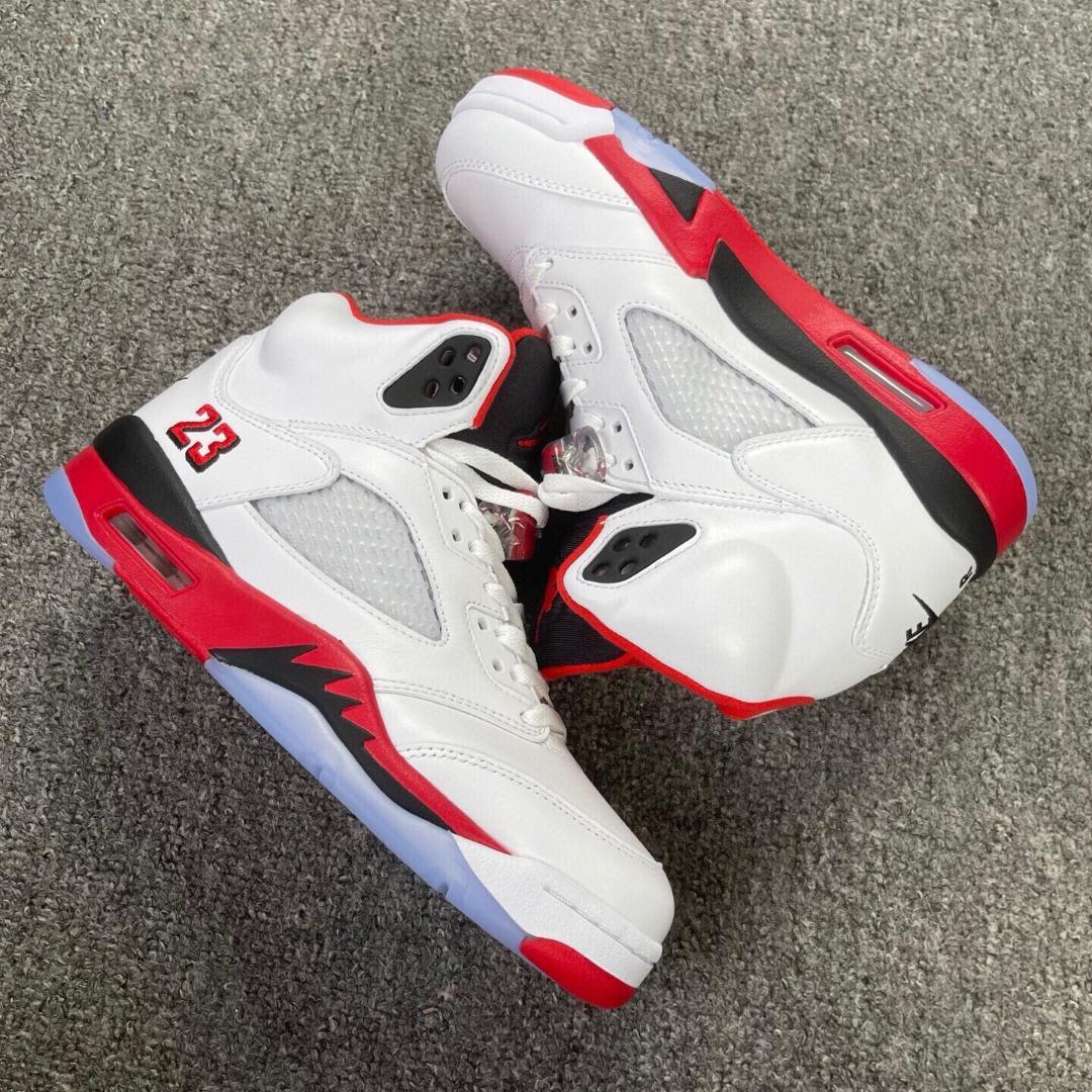 耐克 Air Jordan 5 Retro Fire Red 2025