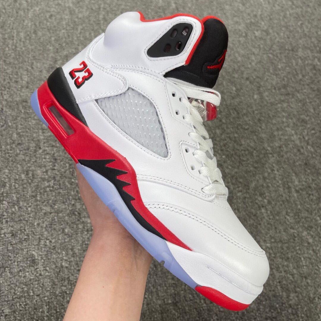 耐克 Air Jordan 5 Retro Fire Red 2025