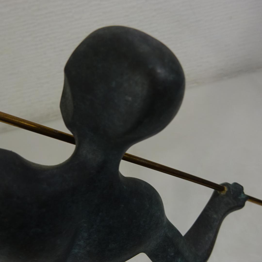 ブロンズやり投げ ITALICA 人型彫刻 青緑色