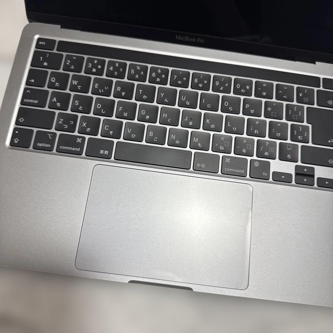 阮*文様 MacBook Pro13インチ2020年モデル