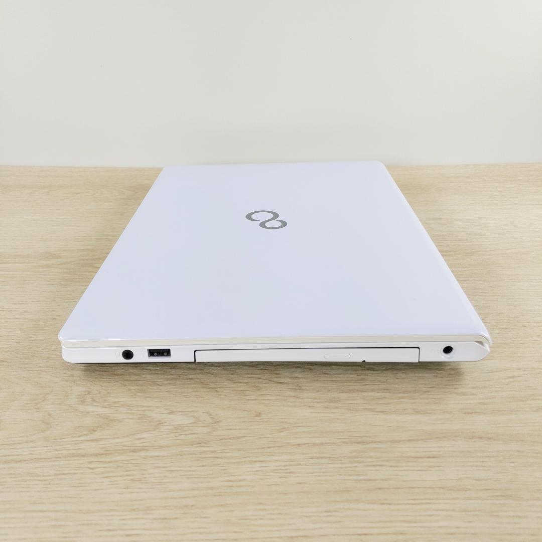 美品☆高性能Corei7☆高速SSD 富士通ノートパソコン メモリ8GB カメラ