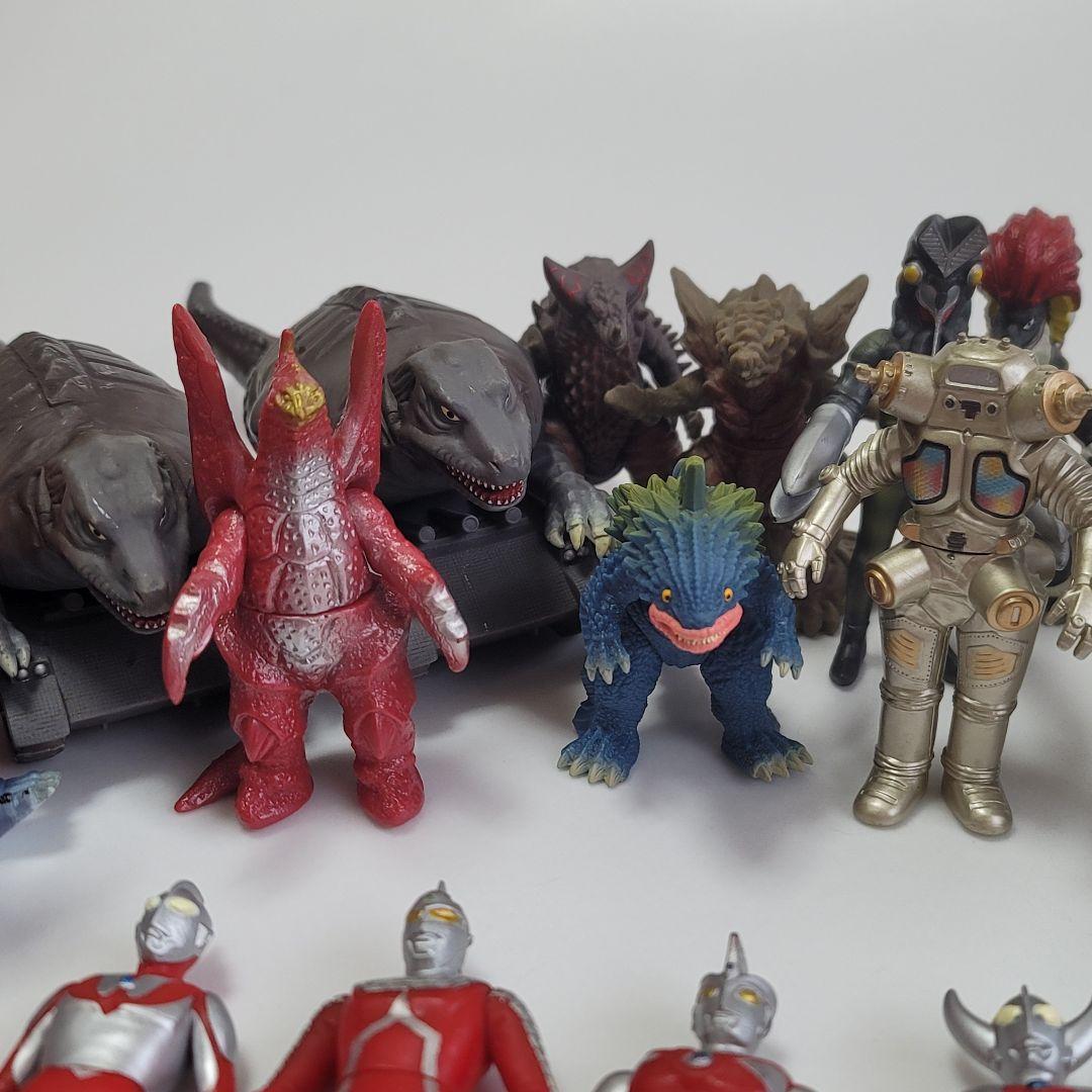 ウルトラマン　怪獣　ソフビ　フィギュアまとめ売り