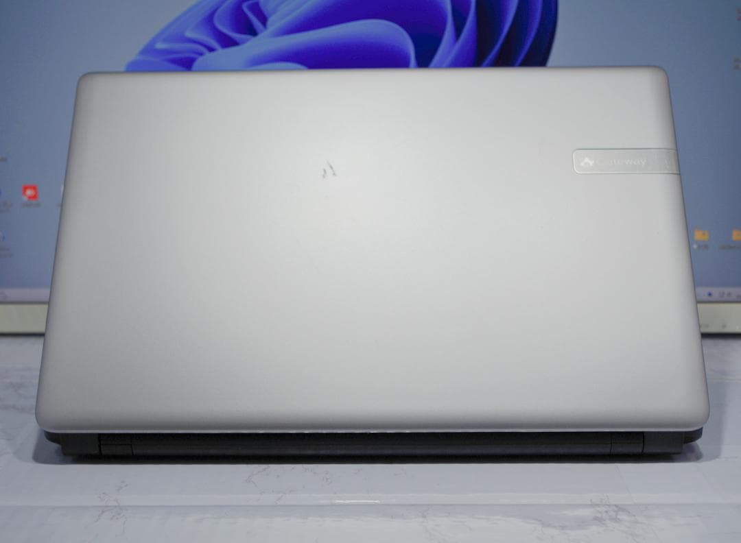 ◆Gateway 　★Win11　★8GB　750G　★Office2021