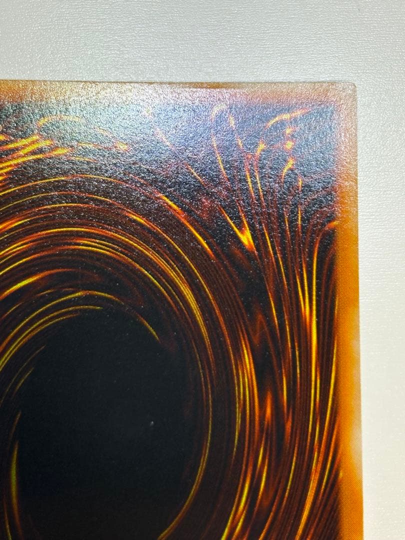 新品みたいです。レッドアイズ・ブラックメタルドラゴン シークレット 初期 遊戯王