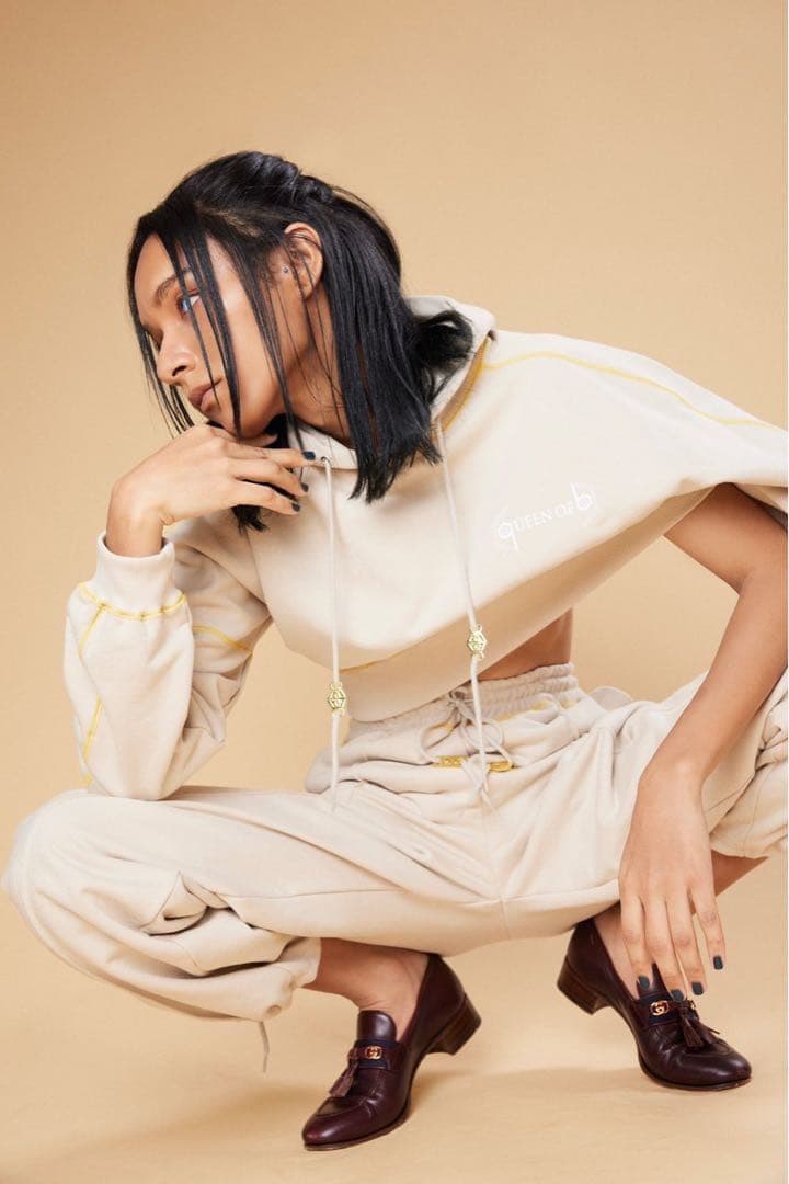 女王蜂 qb luxury sweat setup ベージュ　上下セット M