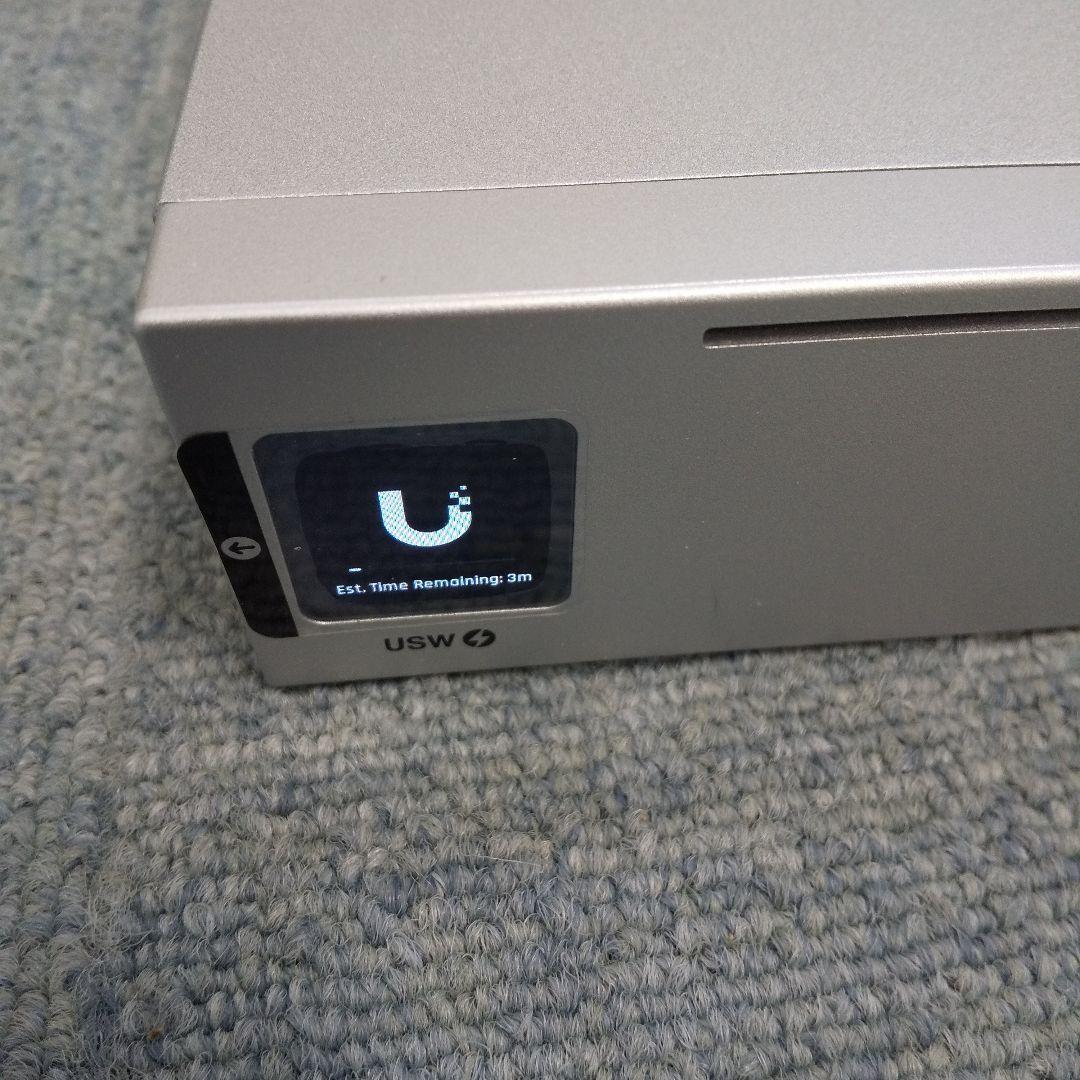 Ubiquiti USW-24-POE スイッチングハブ