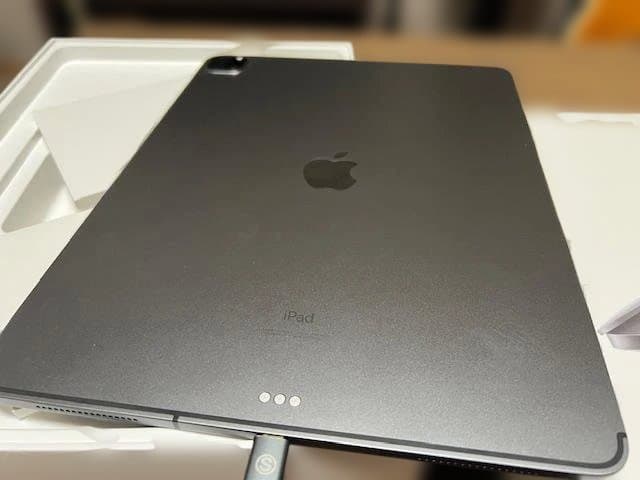 iPad Pro 第4世代 12.9インチ 512GB DoCoMo購入