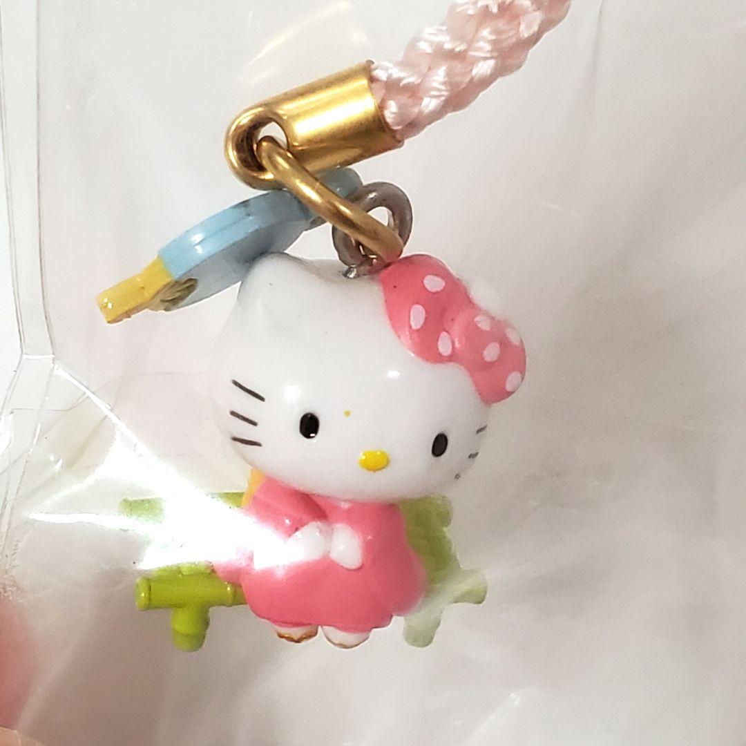 【新品未使用】サンリオ ハローキティ ドンッとなる花火はきれいだなぁ ストラップ