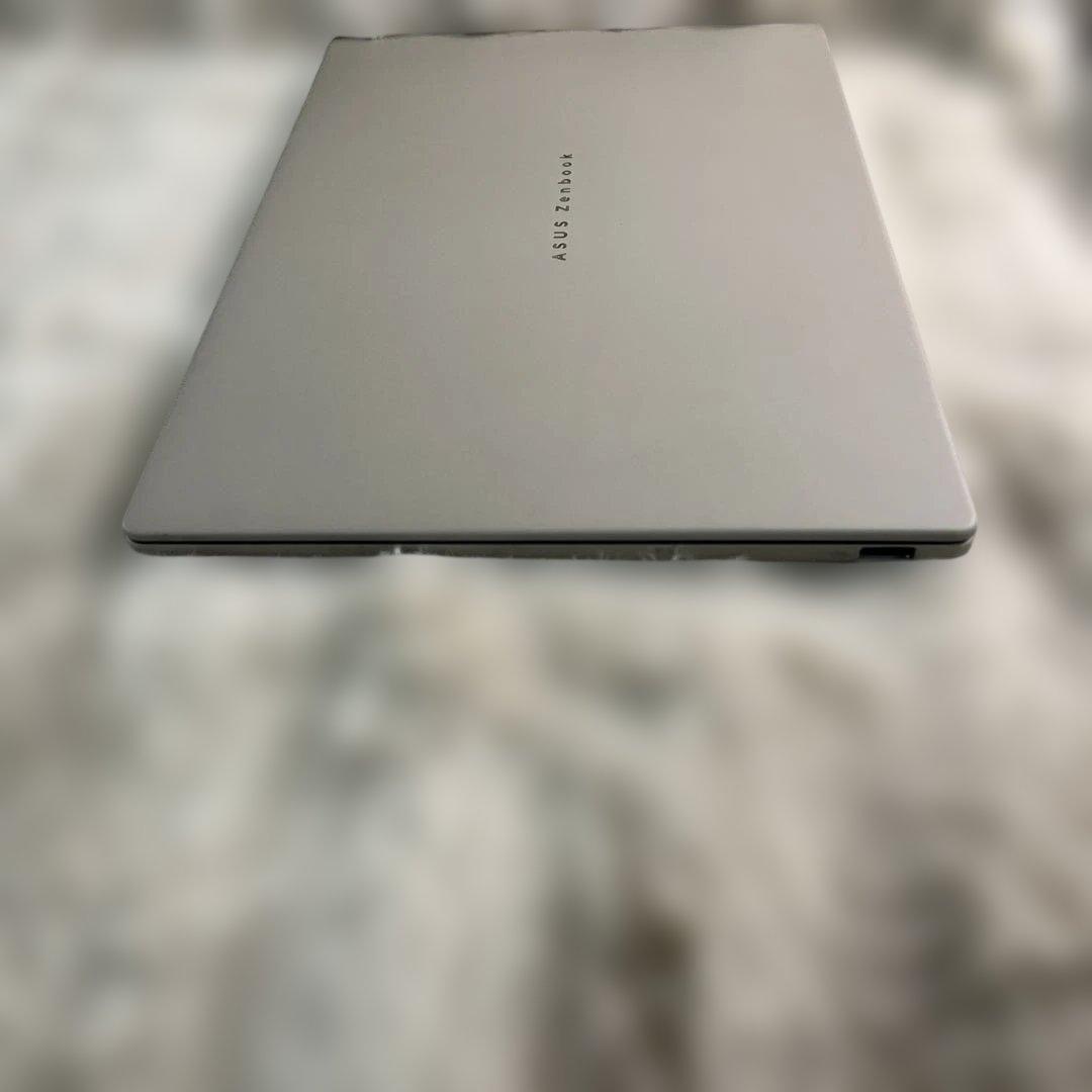 ASUS ノートパソコン Zenbook SORA UX3407RA 14インチ