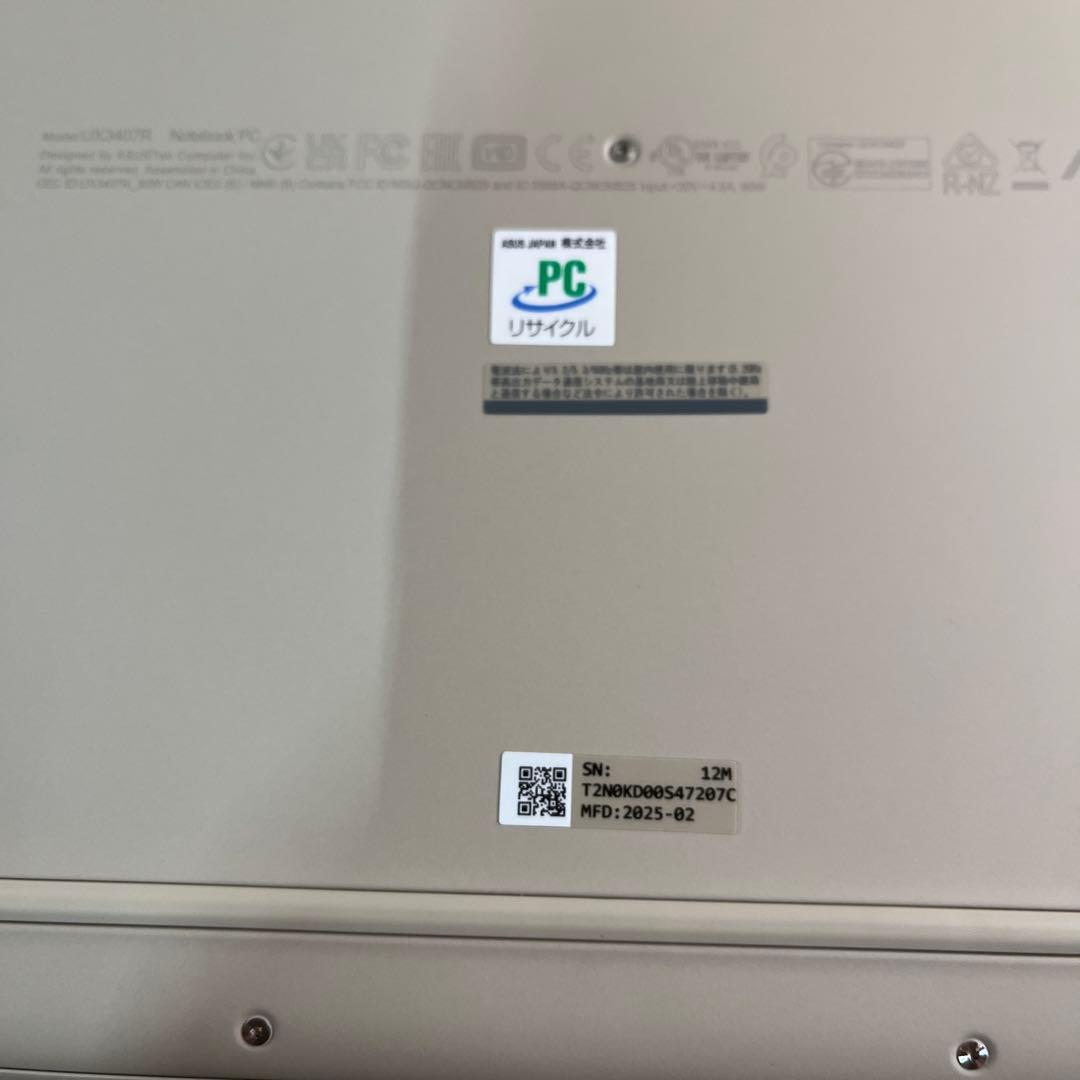 ASUS ノートパソコン Zenbook SORA UX3407RA 14インチ
