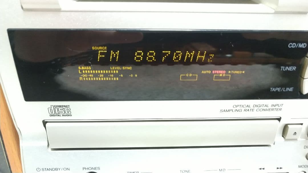 高音質！ONKYO CD.MDチューナーアンプ-スピーカーFR-V3リモコン付き