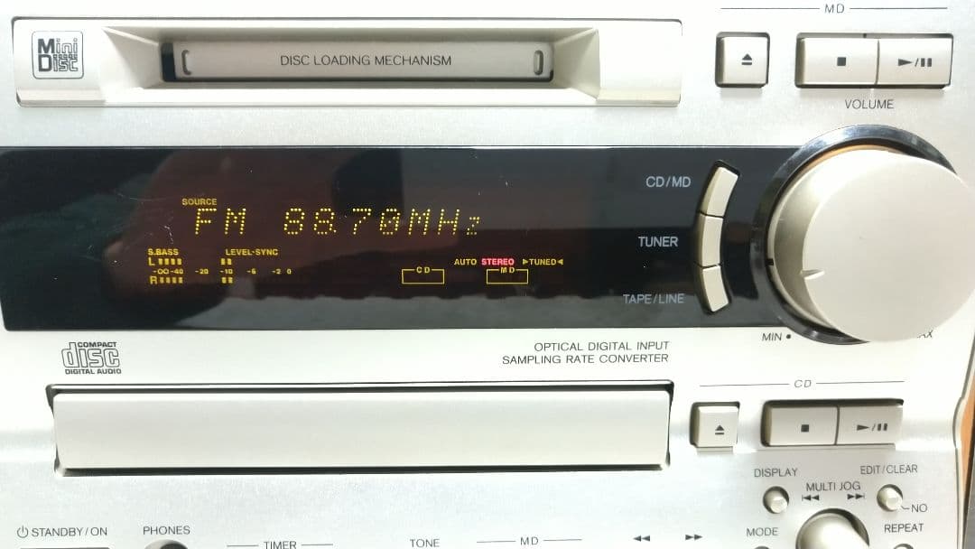 高音質！ONKYO CD.MDチューナーアンプ-スピーカーFR-V3リモコン付き