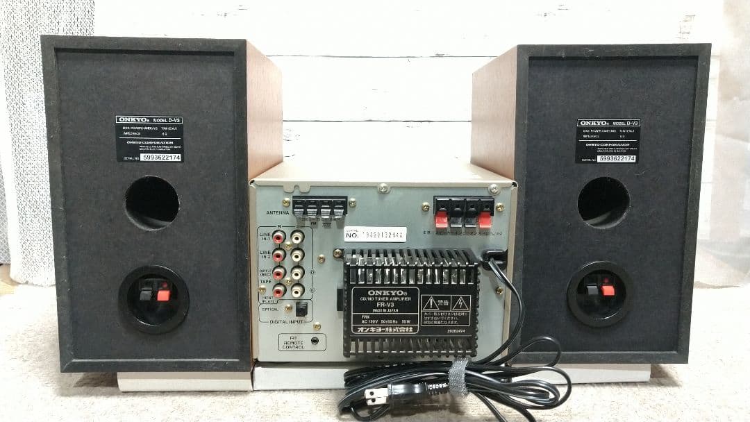 高音質！ONKYO CD.MDチューナーアンプ-スピーカーFR-V3リモコン付き